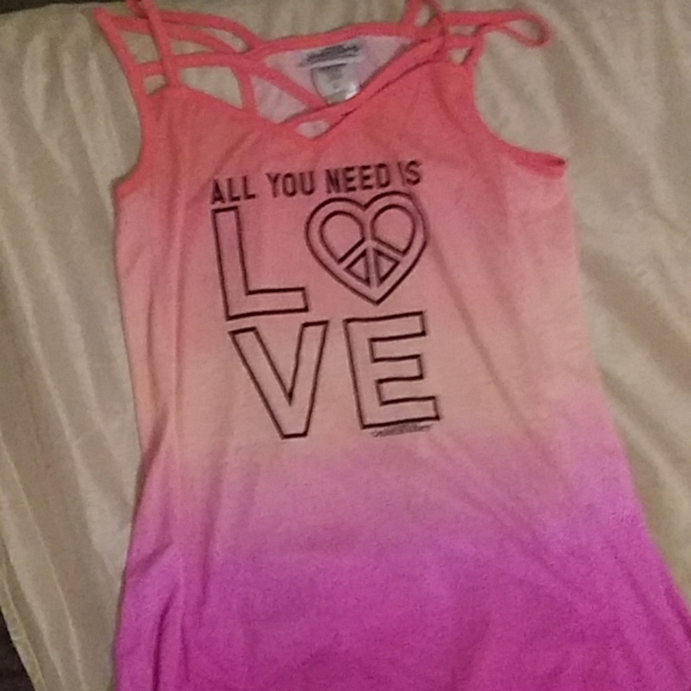 "All you need is love" tank top